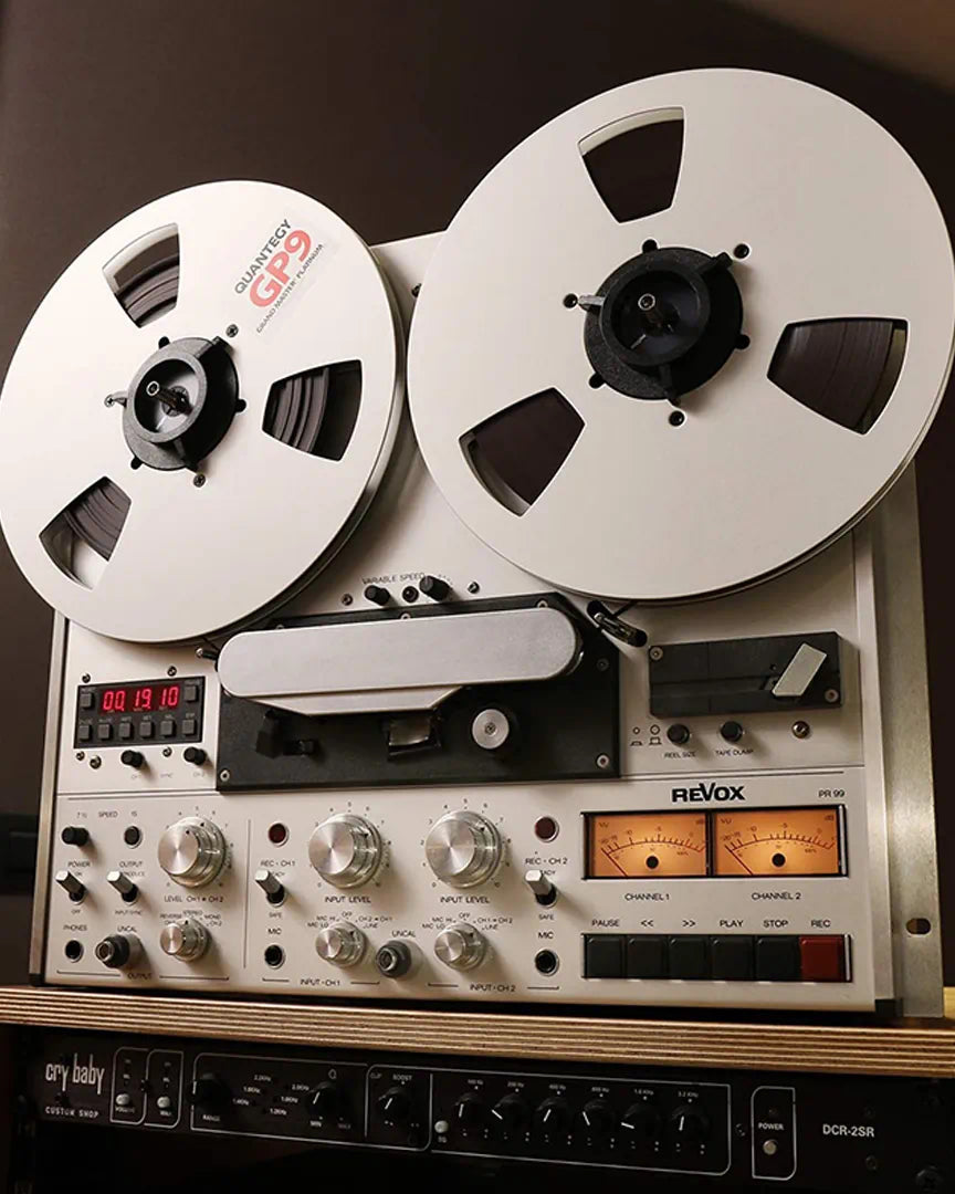 The analogue tape machine on which PTTNBT was recorded